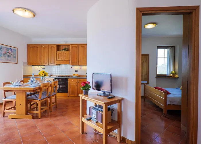 Vela Mit Dachterrasse