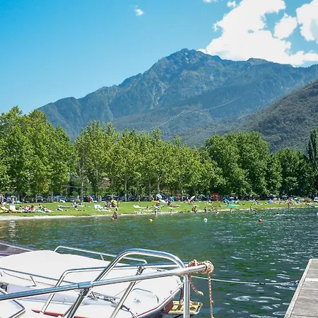 Vela Mit Dachterrasse * Colico