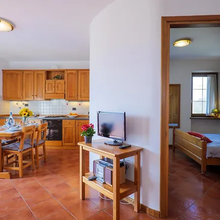 Vela Mit Dachterrasse