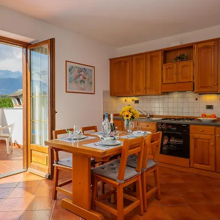 Vela Mit Dachterrasse *