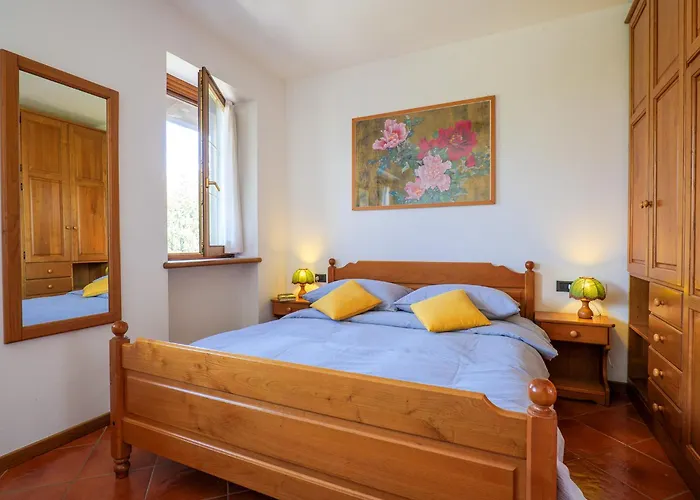 Vela Mit Dachterrasse Appartement *